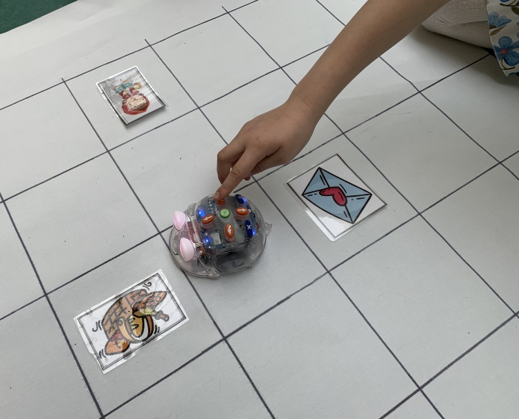 Beebots, genfortælling